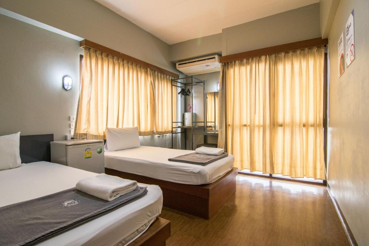 Mad Monkey Hostel Bangkok Luaran gambar